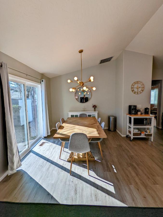 Contemporary 2-Bedroom Close To Downtown, Dining Eugene Eksteriør bilde